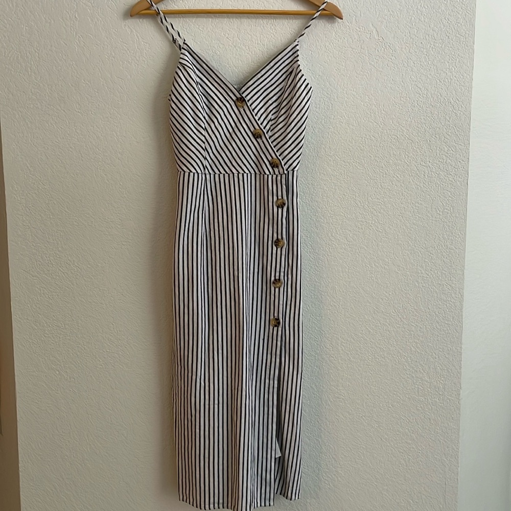 A&F Striped Midi Linen Dress XS